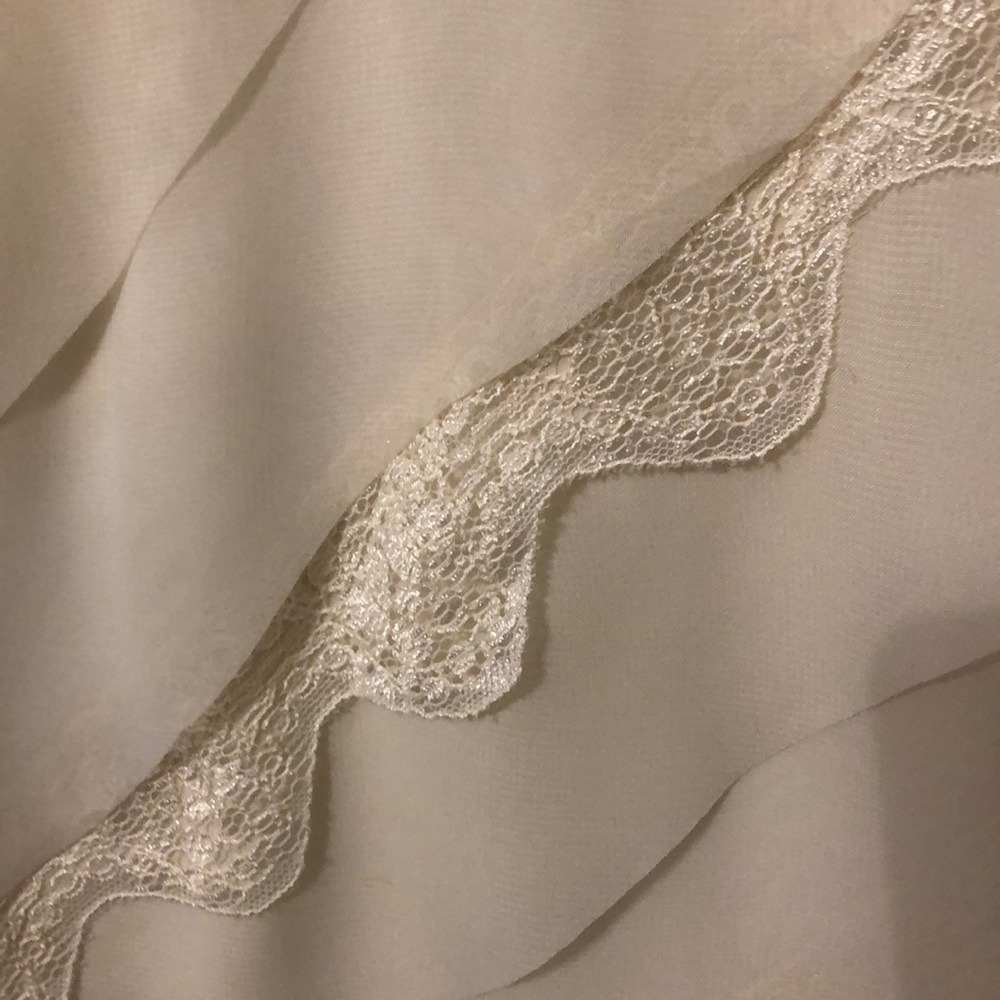 Ann Taylor blouse - Picture 2 of 3
